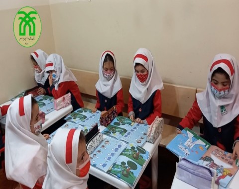 آموزش کتاب ارزشمند آداب ادب مبحث مسئولیت پذیری مربی خانم علیپور